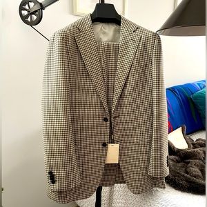Suitsupply Houndstooth Two-Button Suit